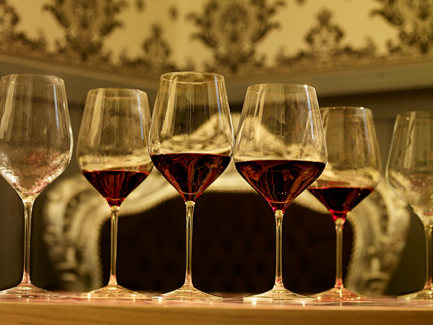 Las copas para vino adecuadas realmente marca la diferencia?